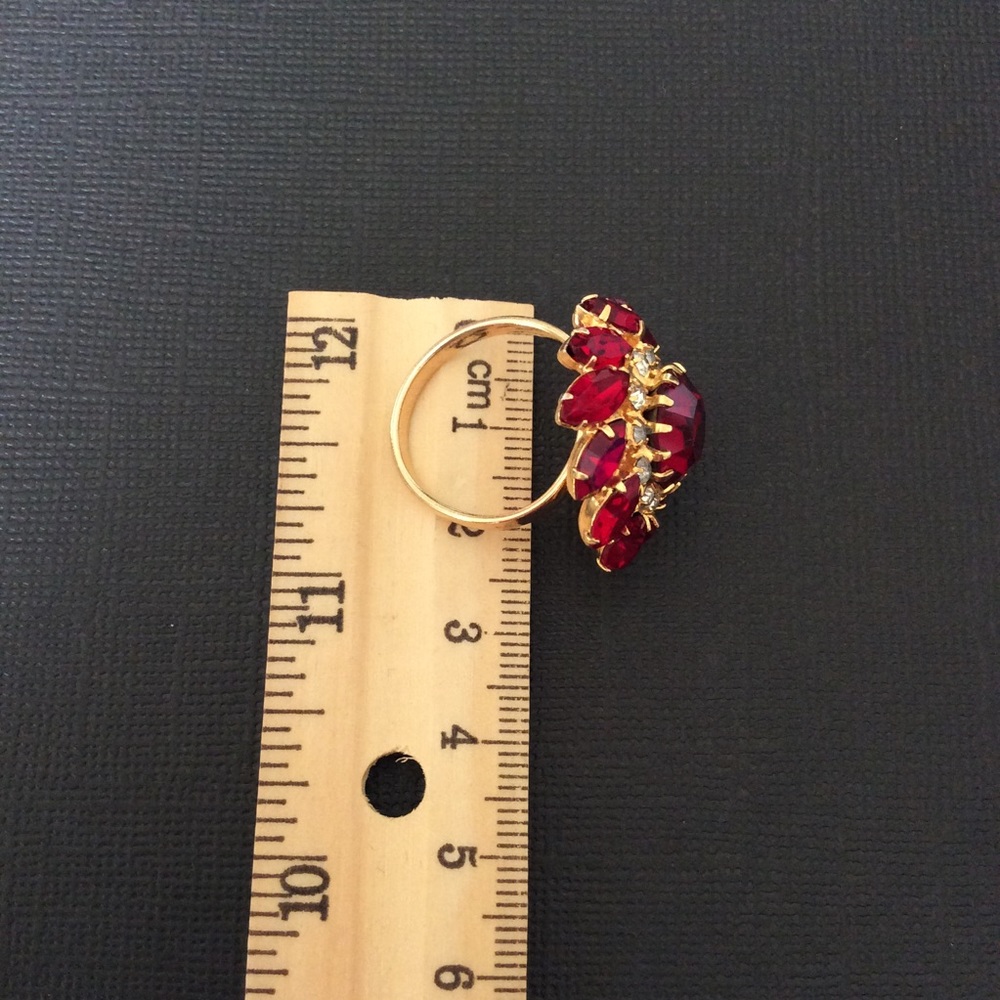Vintage Ruby Red Rhinestone Ring. - image 5
